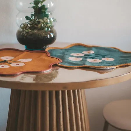 Le Nid Enchante Apartment *